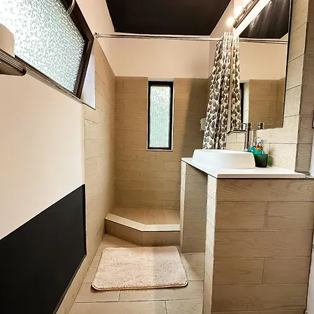 The Bridge - With Free Parking דירה