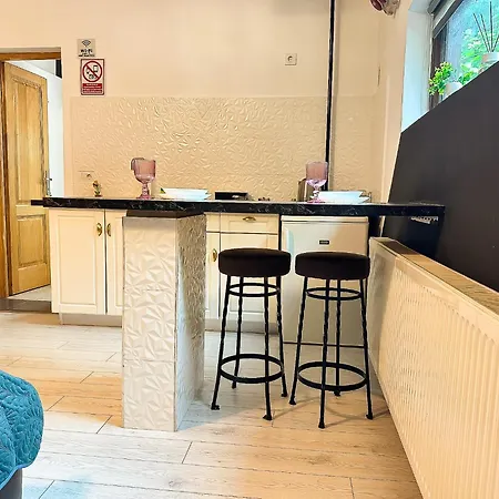 The Bridge - With Free Parking דירה קריובה