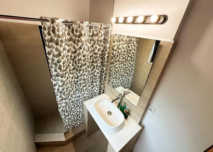 The Bridge - With Free Parking Craiova