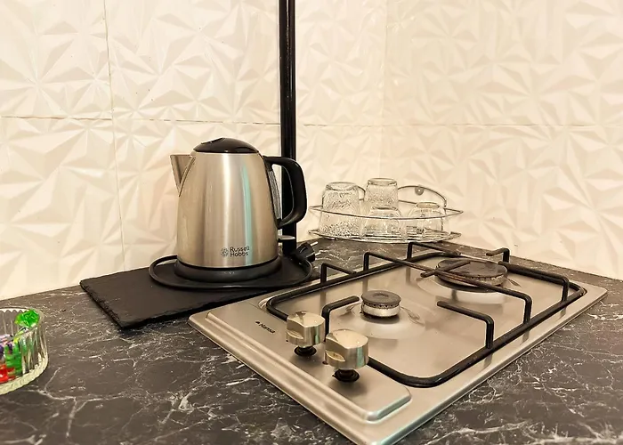 The Bridge - With Free Parking Apartman Craiova